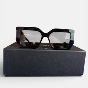NWT Off-White Dover Square Sunglasses Black • Full Inclusion • Retail $335